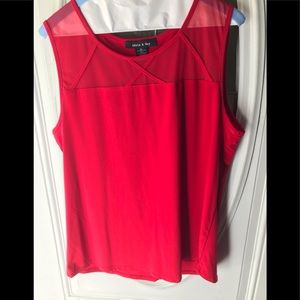 🎄Adele & Mae women’s top